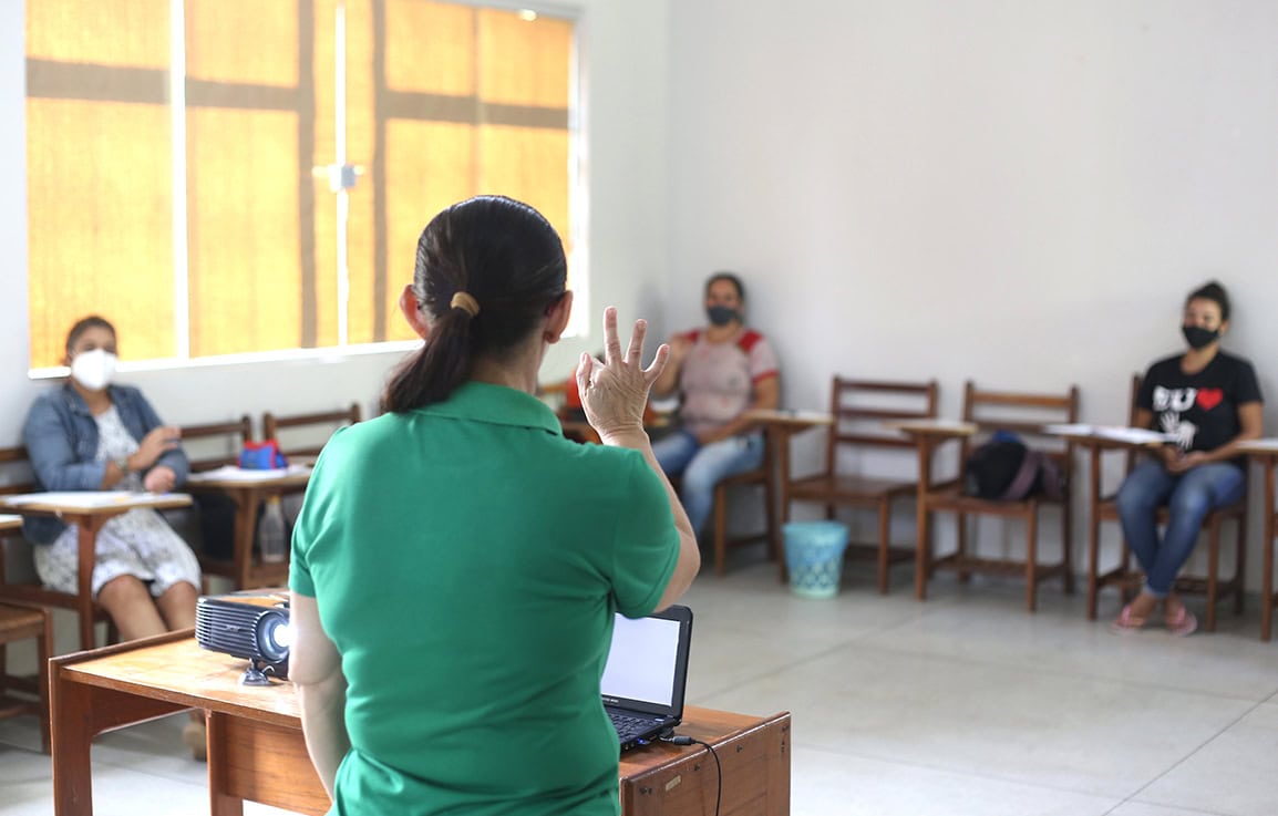 Educação abre inscrições para curso básico de Libras Noticias do Acre