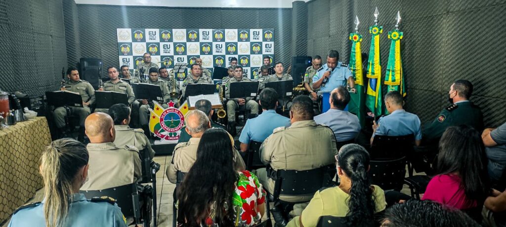 Manduquinha, veículo da Polícia Militar, recebe título de sócio vitalício  do Fusca Clube Acre - Noticias do Acre