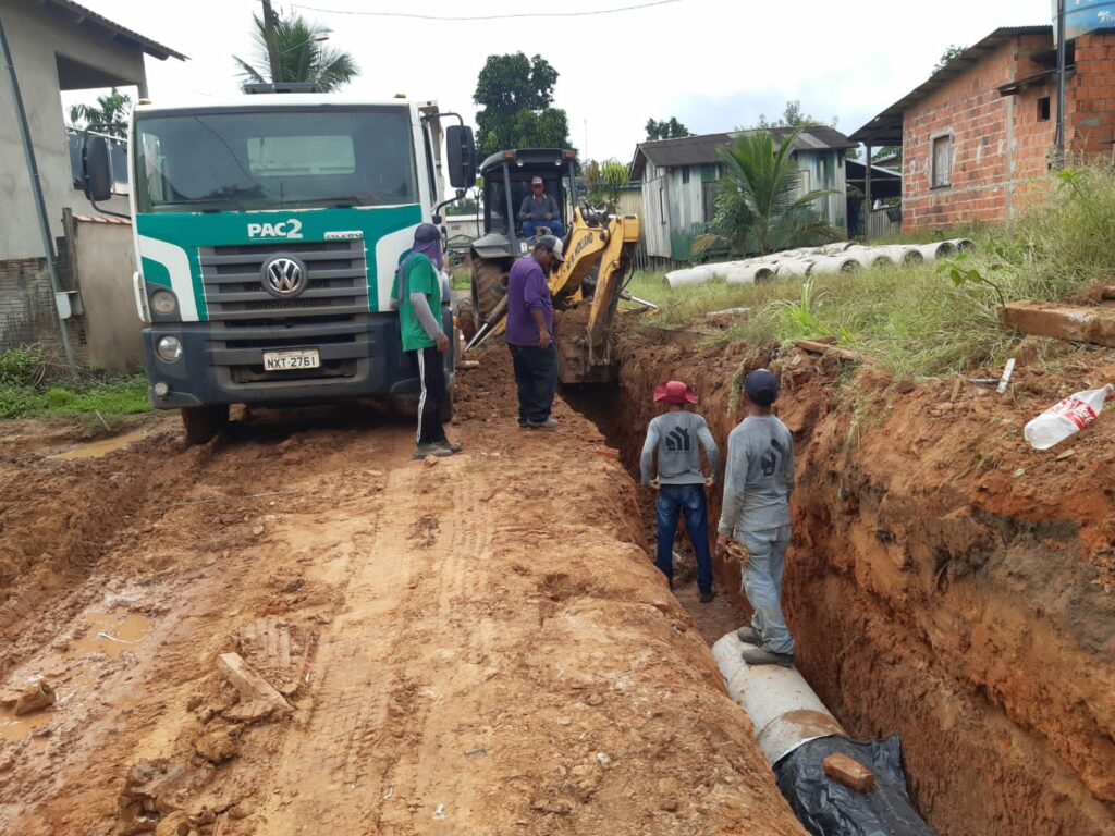 Operação de drenagem no município de Sena Madureira a partir da parceria com o governo do Acre. Foto: cedida
