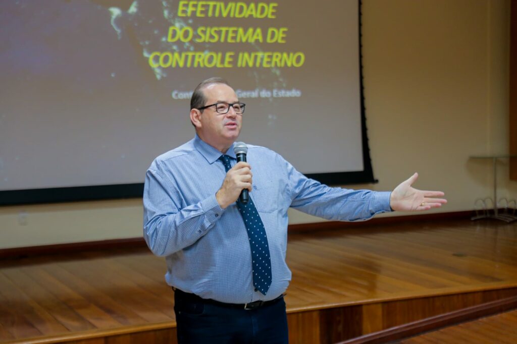 Ricardo Bulgari, especialista em controle interno, foi o ministrante do curso. Foto: Neto Lucena/Secom