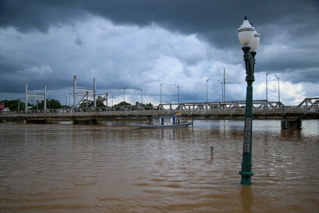 Coordenador da Defesa Civil acredita que a água não cobrirá o Calçadão da Gameleira Foto: Dhárclues Pinheiro/Sejusp