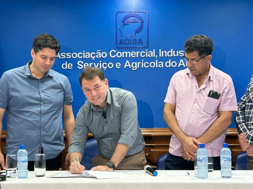 Governo do Acre assina termo de cooperação técnica com Acisa. Foto: Fhaidy Acosta