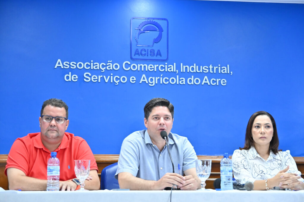 Moura disse que a Acisa está empenhada nas parcerias com o Estado para fortalecer empresários acreanos. Foto: Felipe Freire/Secom