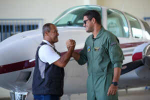 Edeilsom Oliveira e Felipe Oliveira, pai e filho. Foto: Dhárcules Pinheiro/Ascom Sejusp