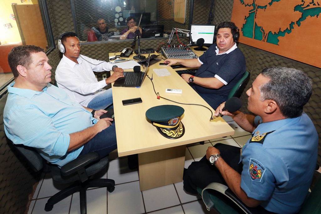 Aldeia FM estreia nova programação com entrevista com o vice-governador e o comandante da Polícia Militar