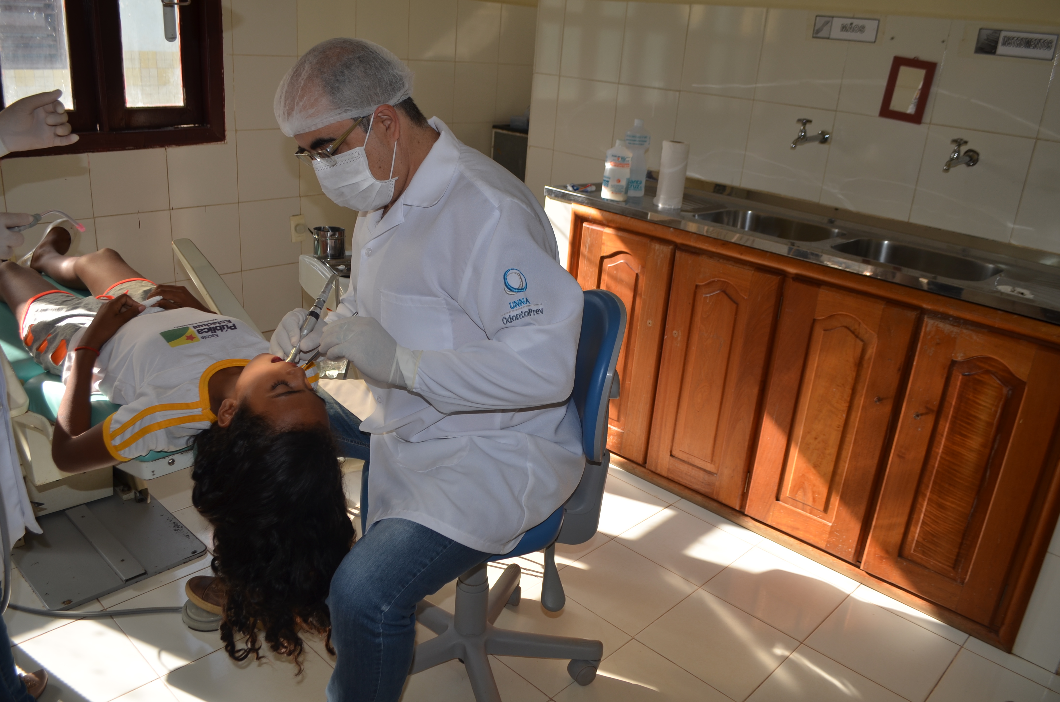 Alunos da Escola Wilson Pinheiro recebem tratamento odontológico