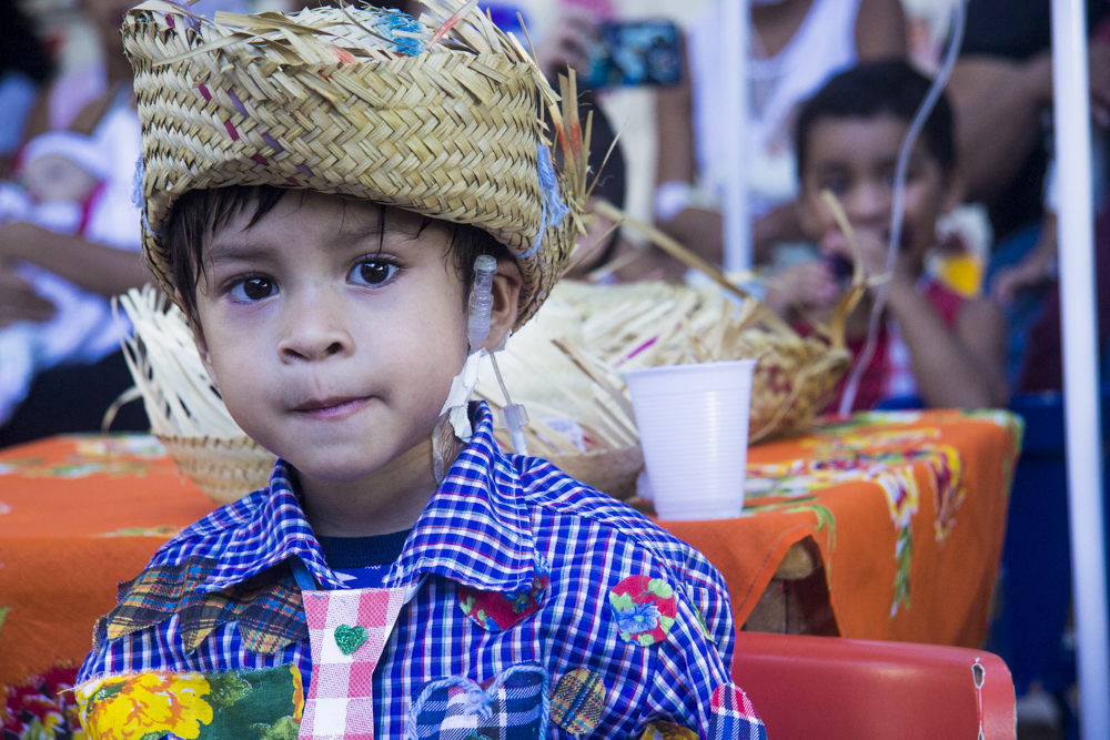 Crianças em tratamento recebem festa junina no Hospital da Criança