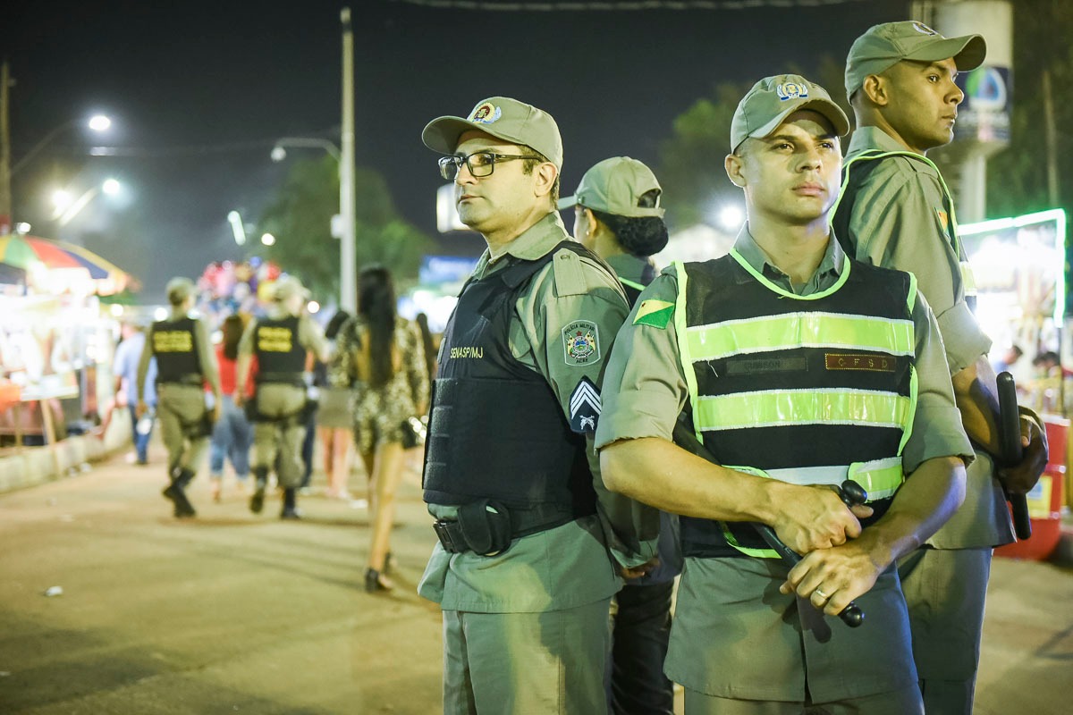 Alunos-soldados reforçam segurança na Expoacre 2019