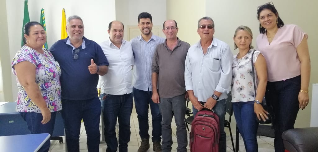 Ieptec e Prefeitura de Plácido de Castro discutem realização de curso de Zootecnia