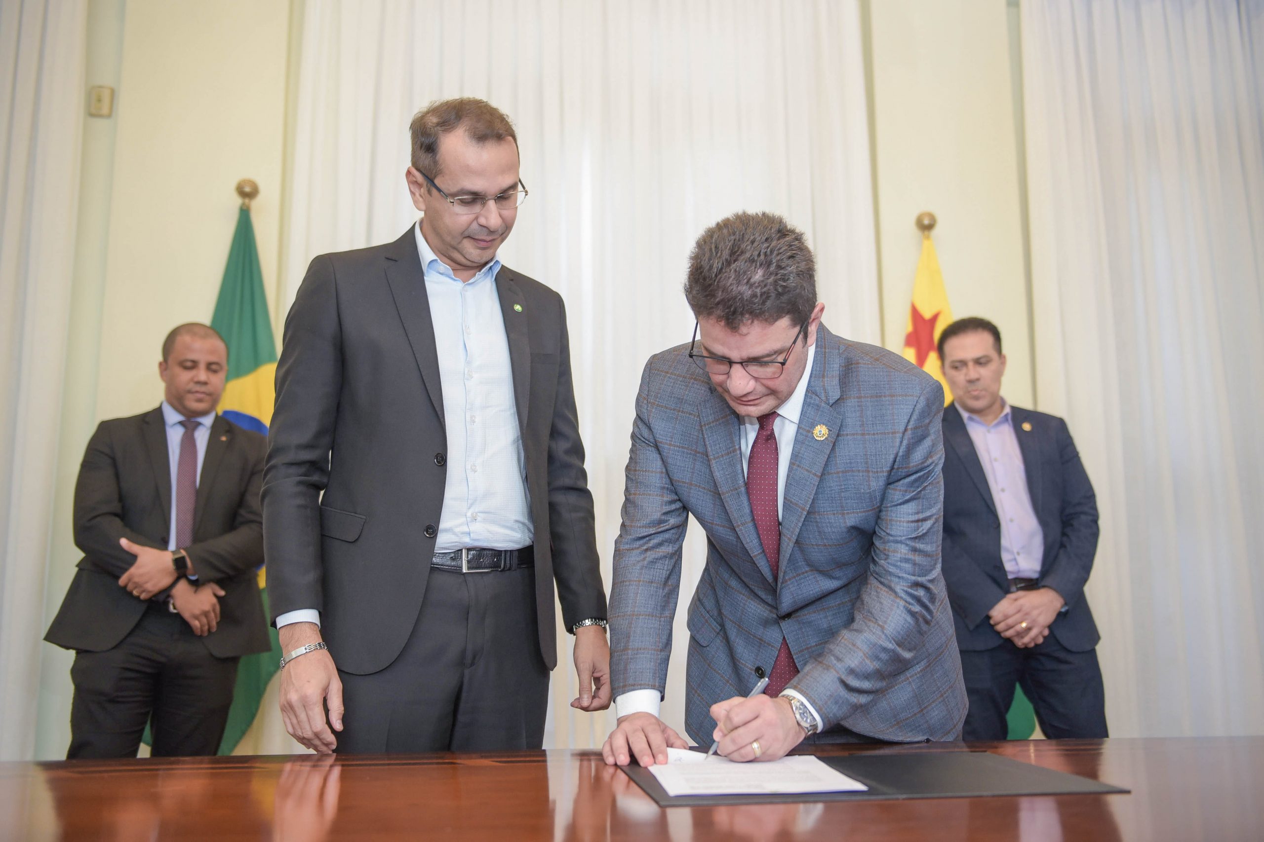 Governo e Banco da Amazônia firmam cooperação para aplicação de R$ 496 milhões no Acre