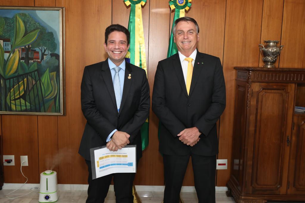 Bolsonaro garante a Gladson Cameli total apoio para obras no Acre