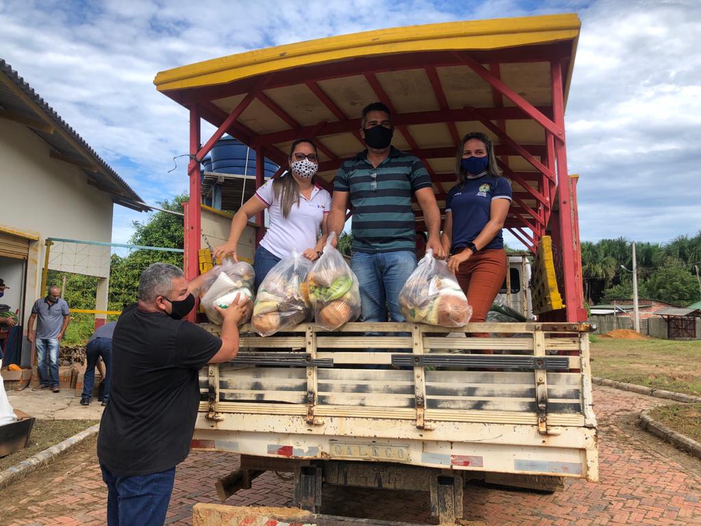 Governo do Estado distribui produtos agrícolas a famílias carentes do Juruá