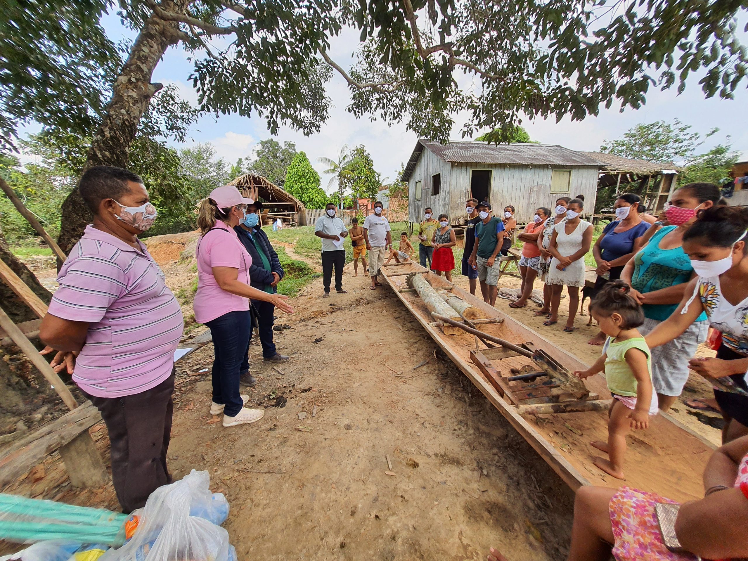 Governo leva assistência a 200 famílias ribeirinhas isoladas no Juruá