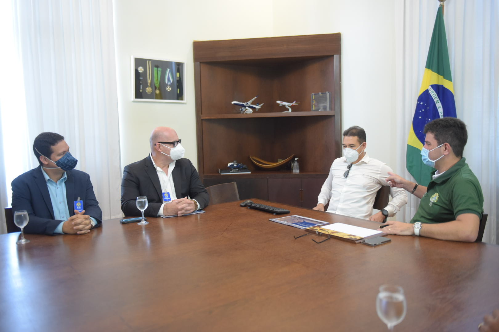 Por melhorias na aviação, Gladson garante apoio do Estado à nova administradora dos aeroportos de Rio Branco e Cruzeiro do Sul