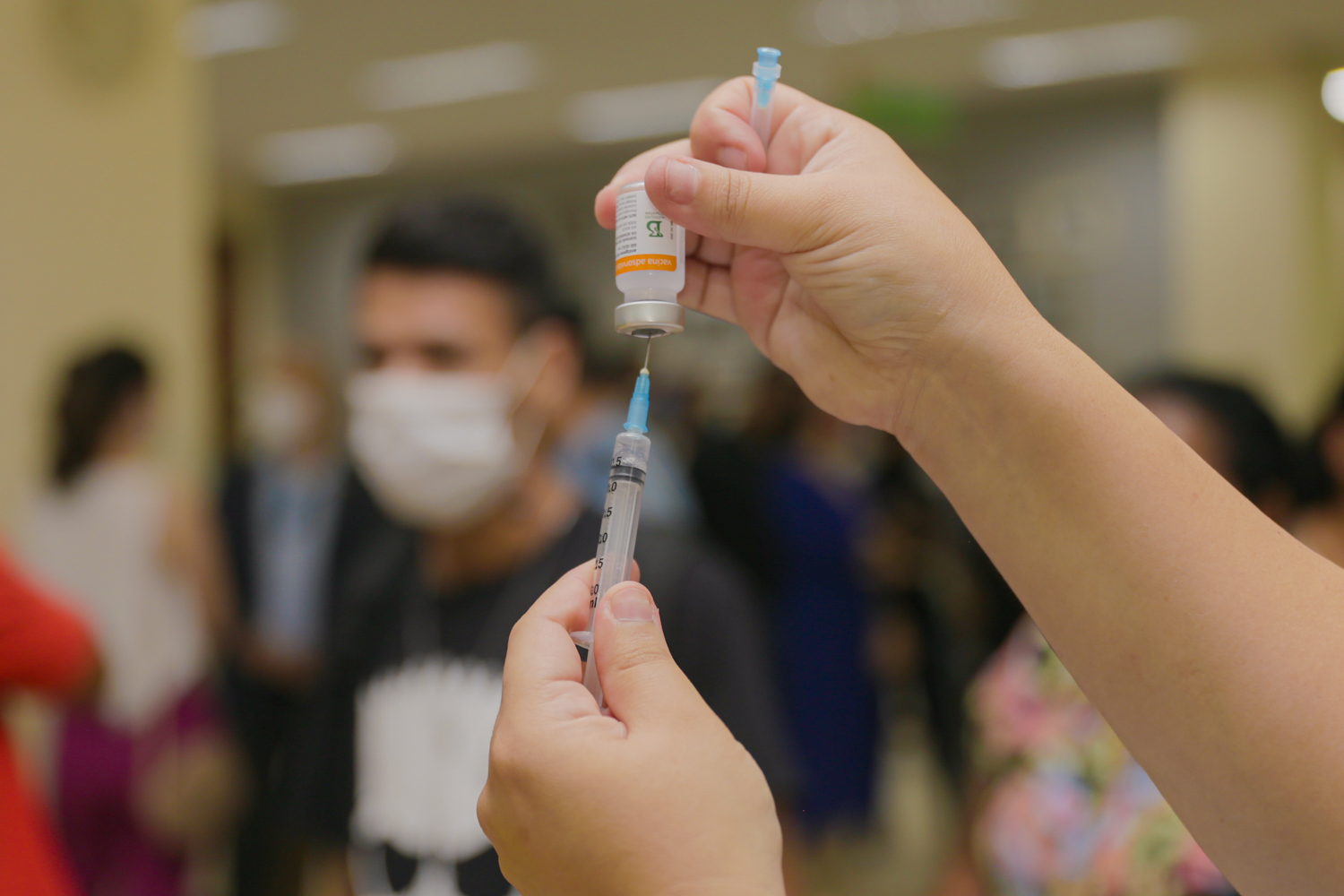Governo do Estado passa a exigir comprovante de vacinação contra a covid-19 em atualização cadastral anual de servidores