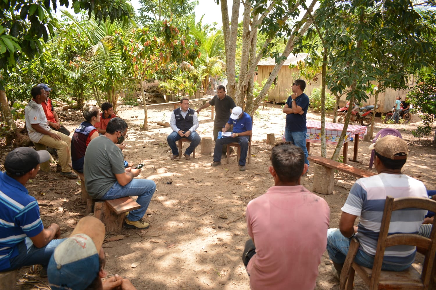 No Juruá, equipe do governo visita produtores rurais e reforça políticas de incentivo