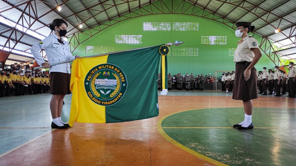 Col Gio Militar Tiradentes Realiza Solenidade De Juramento Bandeira Noticias Do Acre