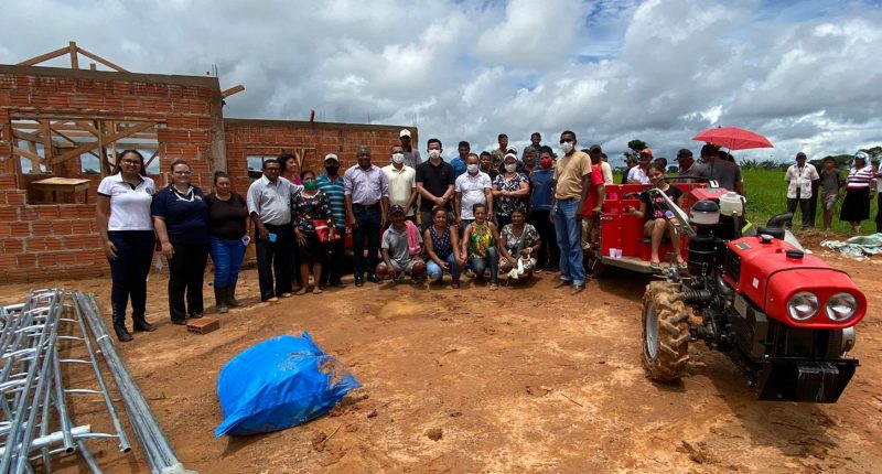 Na sexta-feira, 10, foram entregues equipamentos com investimentos na ordem de R$ 260 mil para a comunidade do Walter Arce, no município do Bujari. Foto: Assessoria Semapi