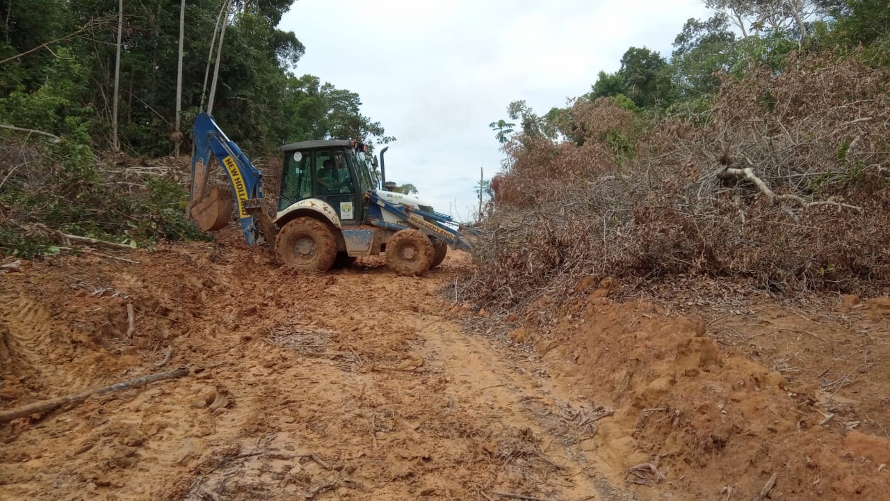 Governo realiza melhorias no Ramal 2 na Comunidade Fundiária em Cruzeiro do Sul