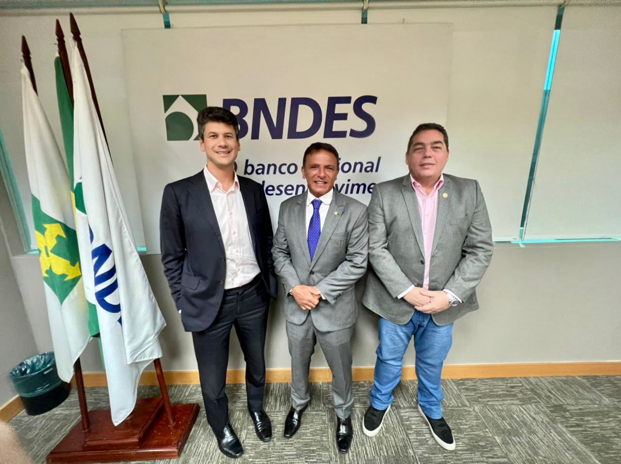 Governo do Acre apresenta projeto de investimento no estado ao BNDES
