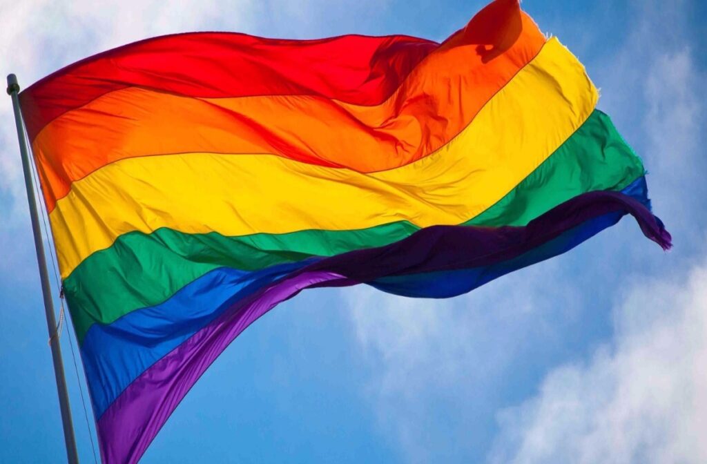 No Dia Internacional contra a Homofobia, Transfobia e Bifobia, governo do Acre pontua avanços e desafios da defesa dos direitos LGBTQIA+