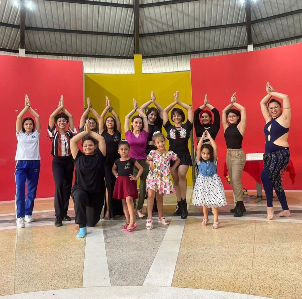 Escola de Música do Acre e Balancé Balé promovem atividades de dança com a comunidade