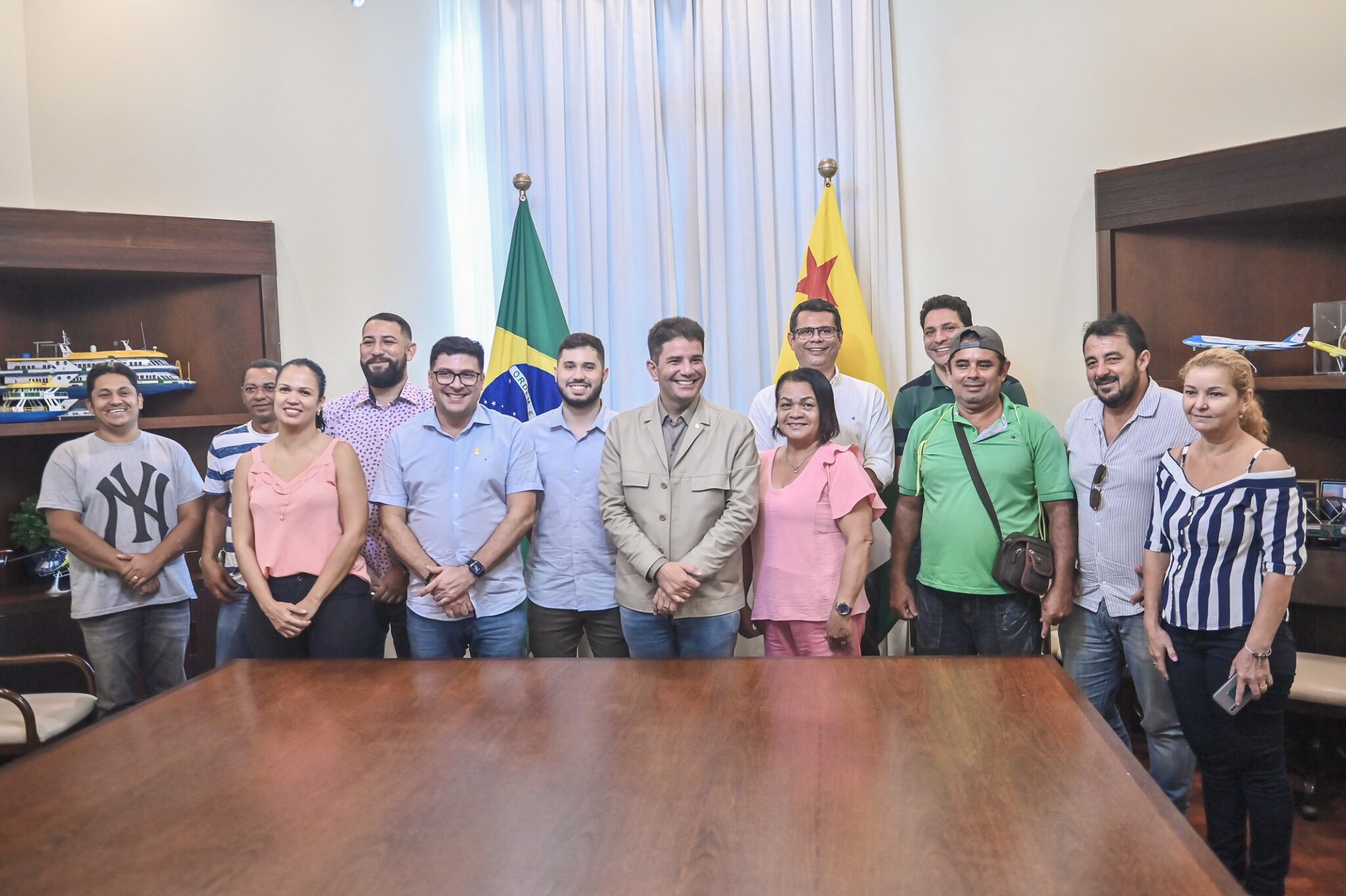Governo assina ordem de serviço para iniciar reforma da sede da colônia dos pescadores em Rio Branco