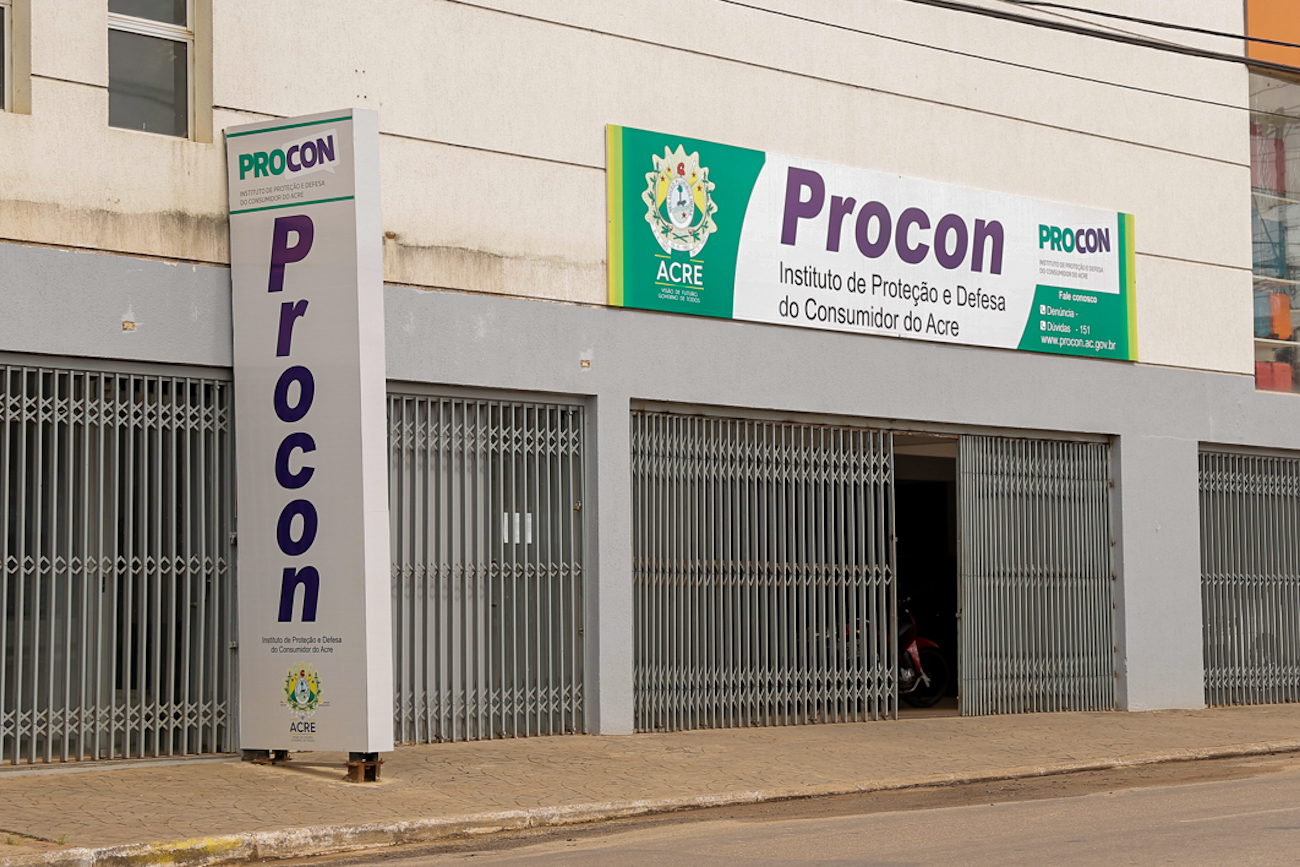 Com cancelamento de voos em Cruzeiro do Sul, Procon orienta consumidores