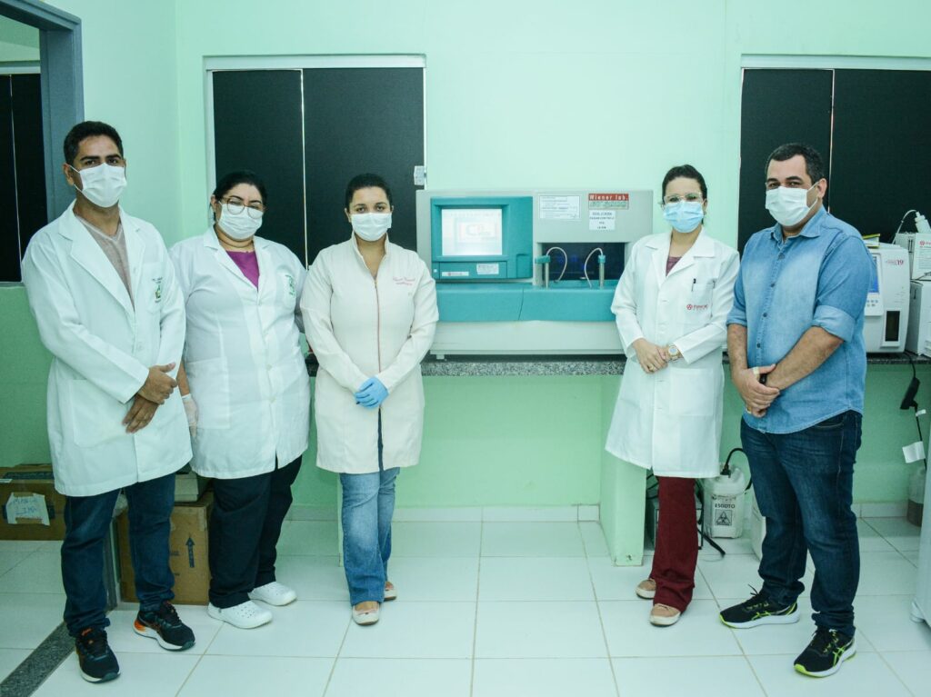 Hospital de Mâncio Lima recebe aparelho de bioquímica automatizado