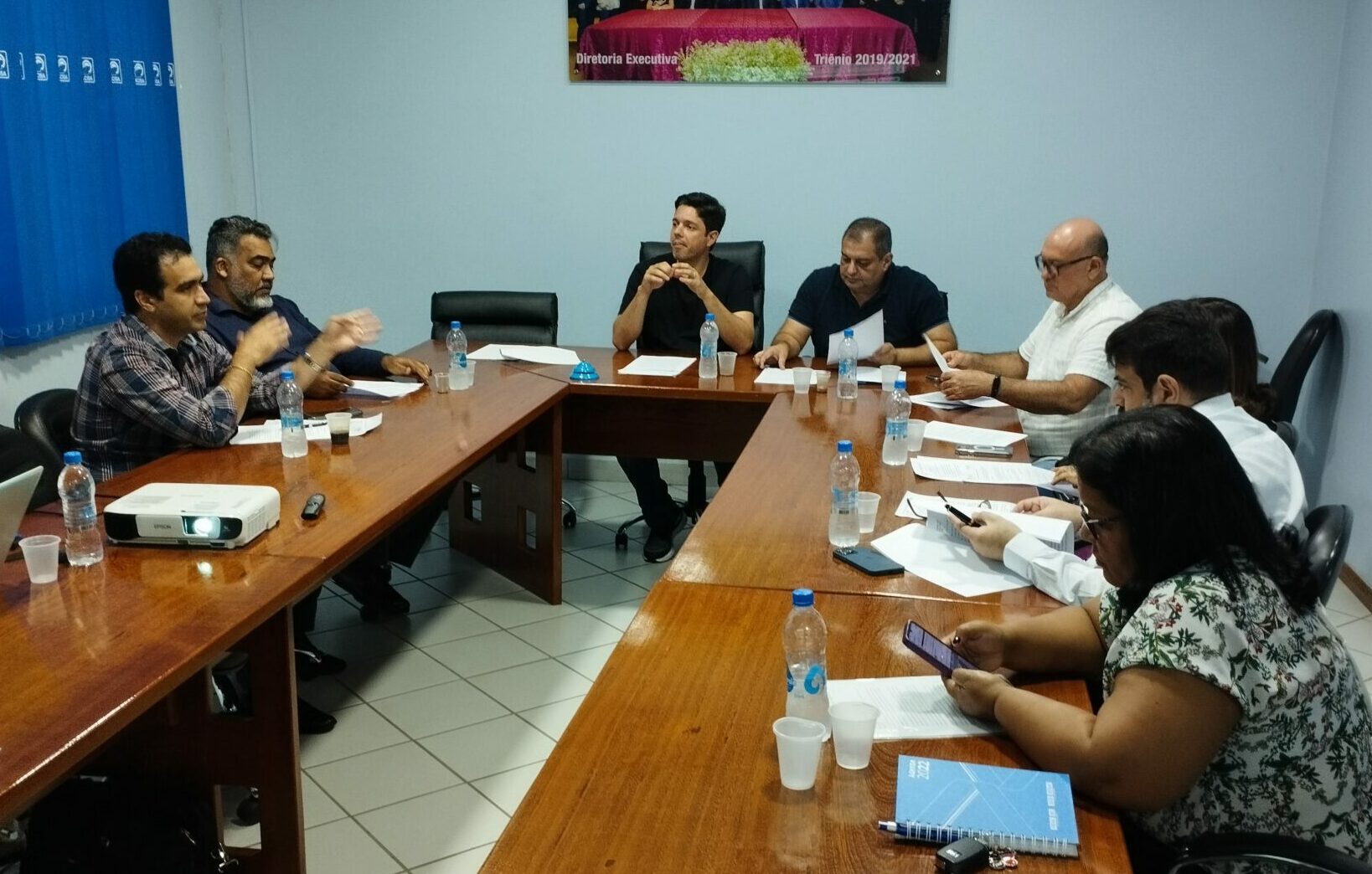 Governo e empresários debatem ações para implantar polo logístico em Rio Branco