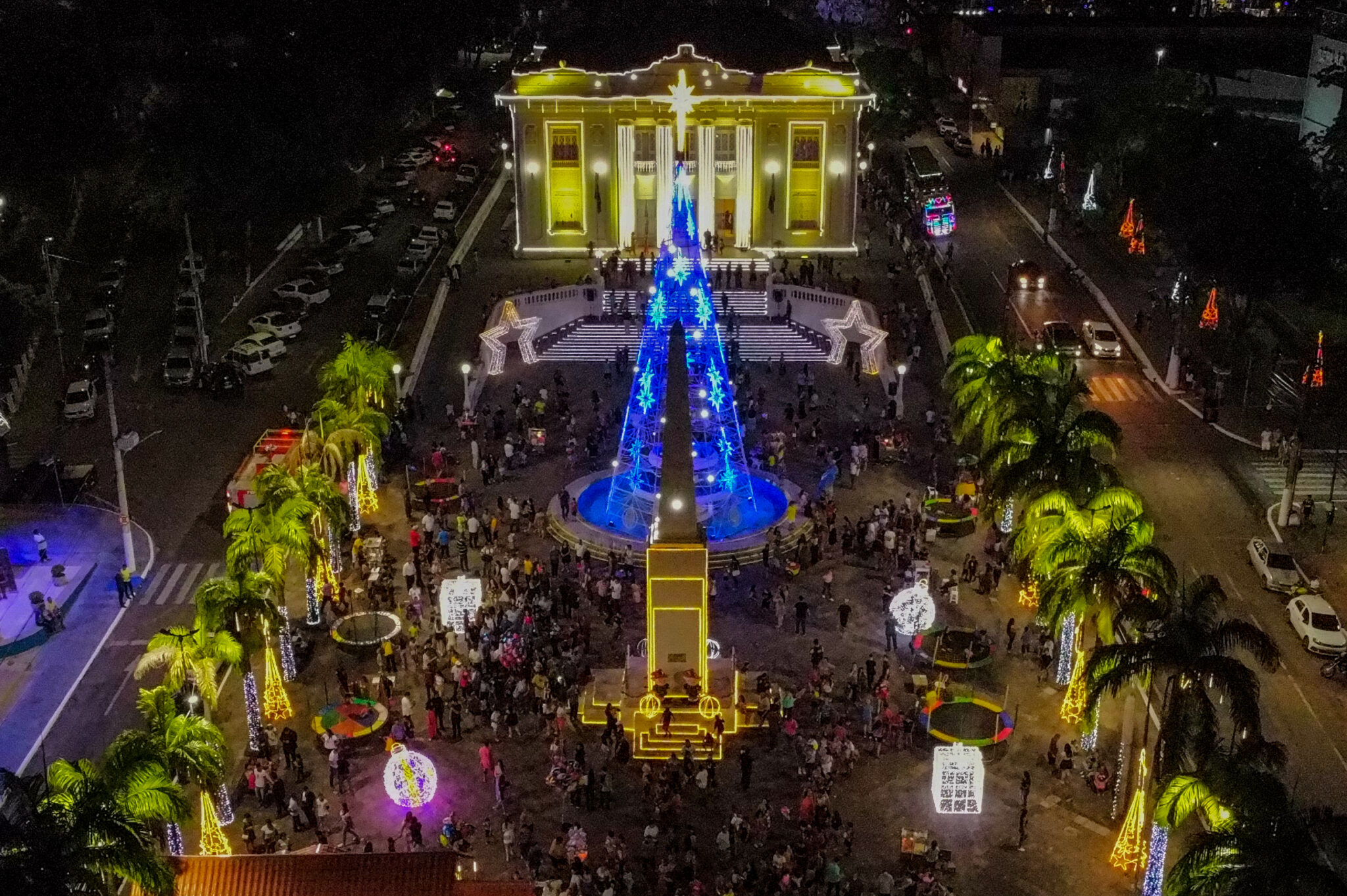 Governo inaugura decoração natalina do Palácio Rio Branco
