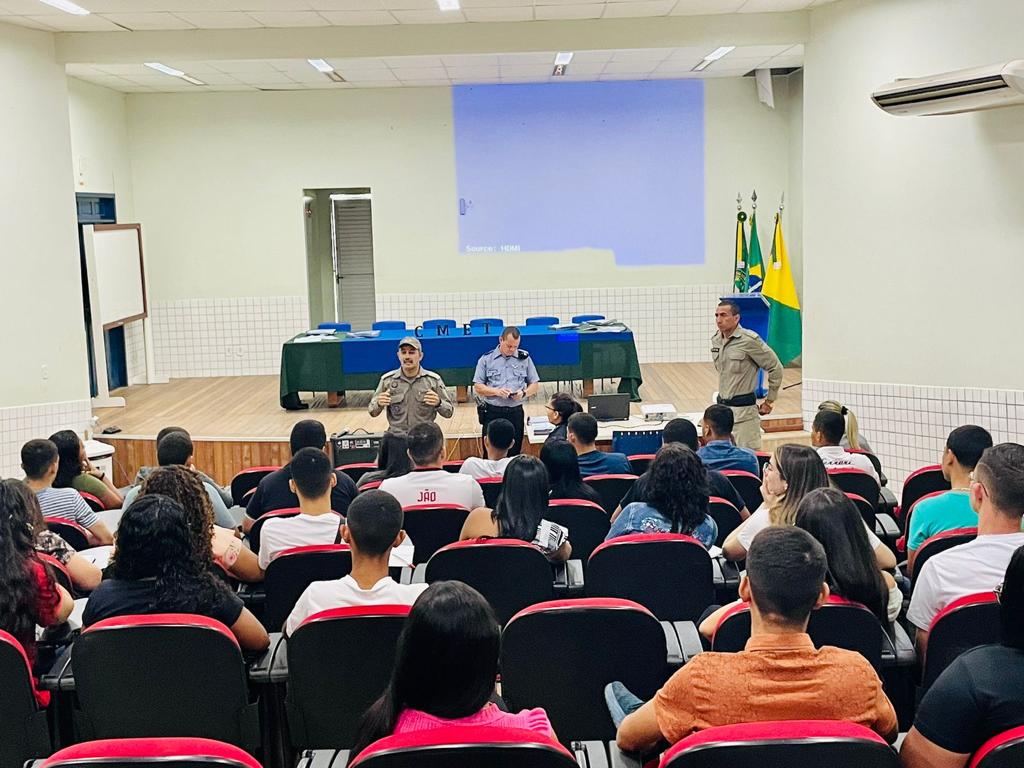 Colégio Militar Tiradentes inicia projeto que auxilia alunos a tirar primeira habilitação