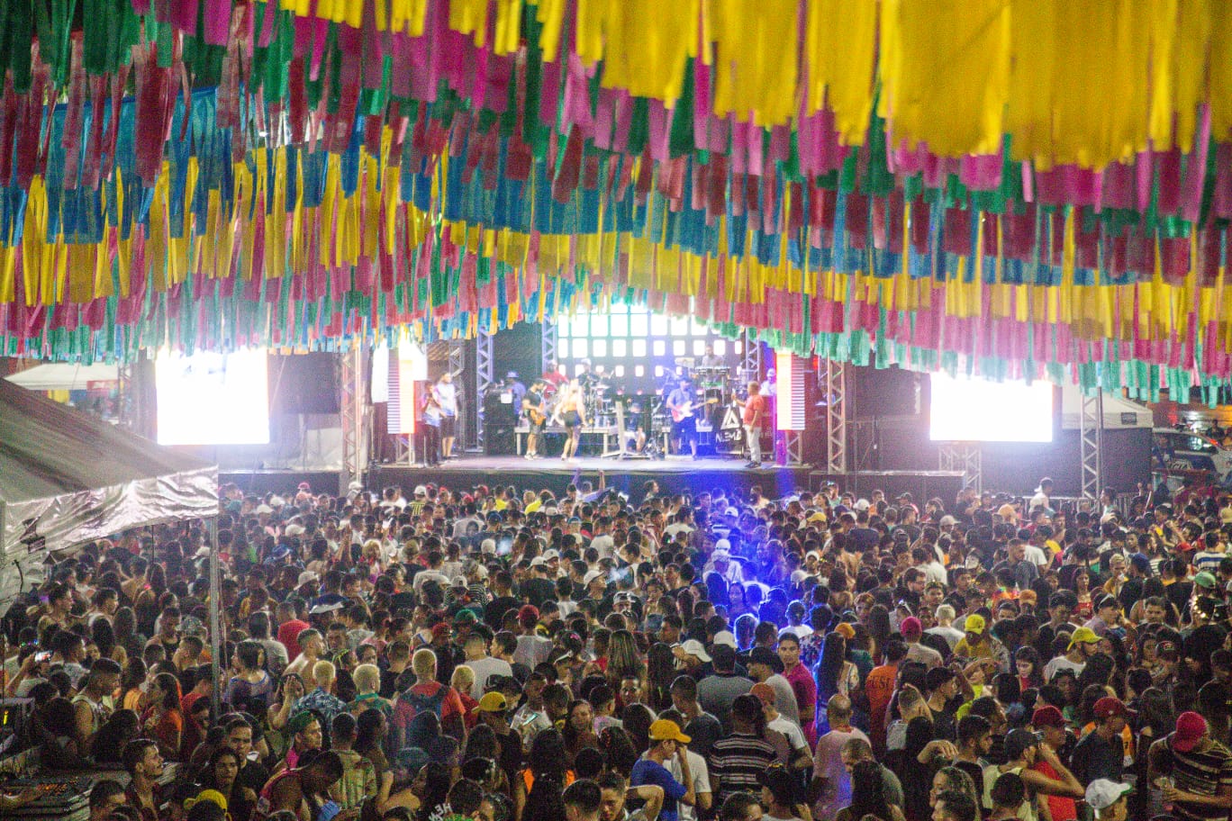 Em Cruzeiro do Sul, última noite do Carnaval Cultural Magid Almeida tem público recorde