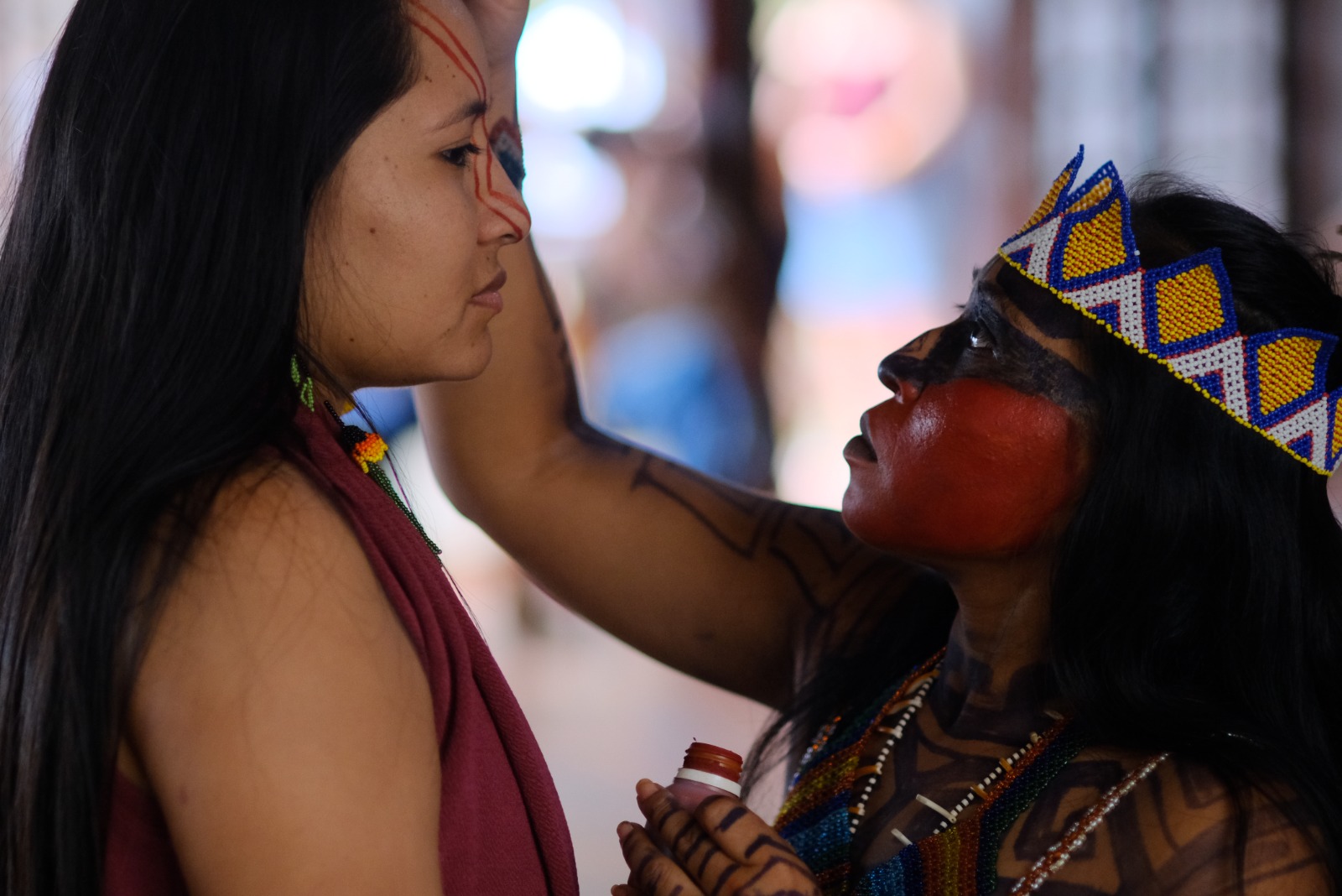 Artesanato, reza e cantoria marcam Vivência Cultural no Dia dos Povos Indígenas