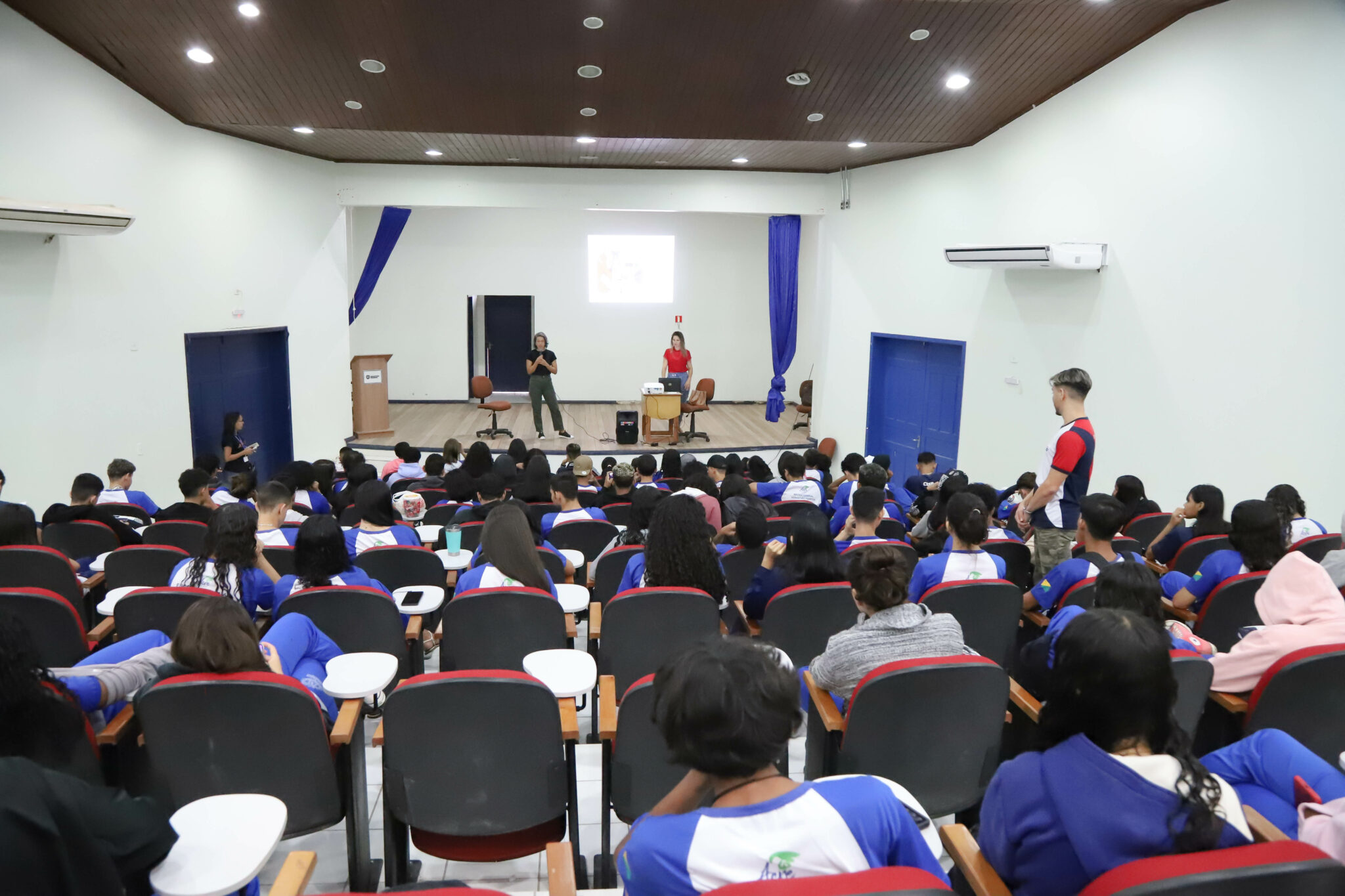 Educação promove palestras sobre primeiros-socorros nas escolas de Ensino Médio