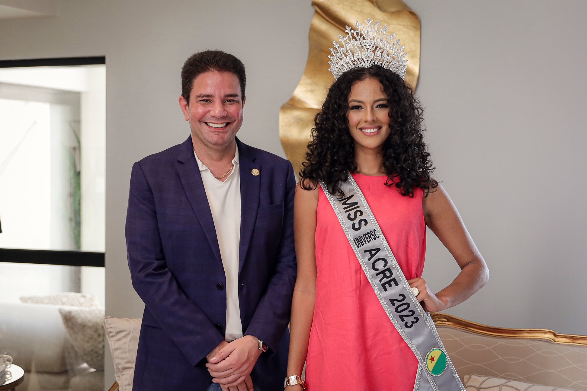 Governador Gladson Cameli recebe a Miss Universo Acre 2023