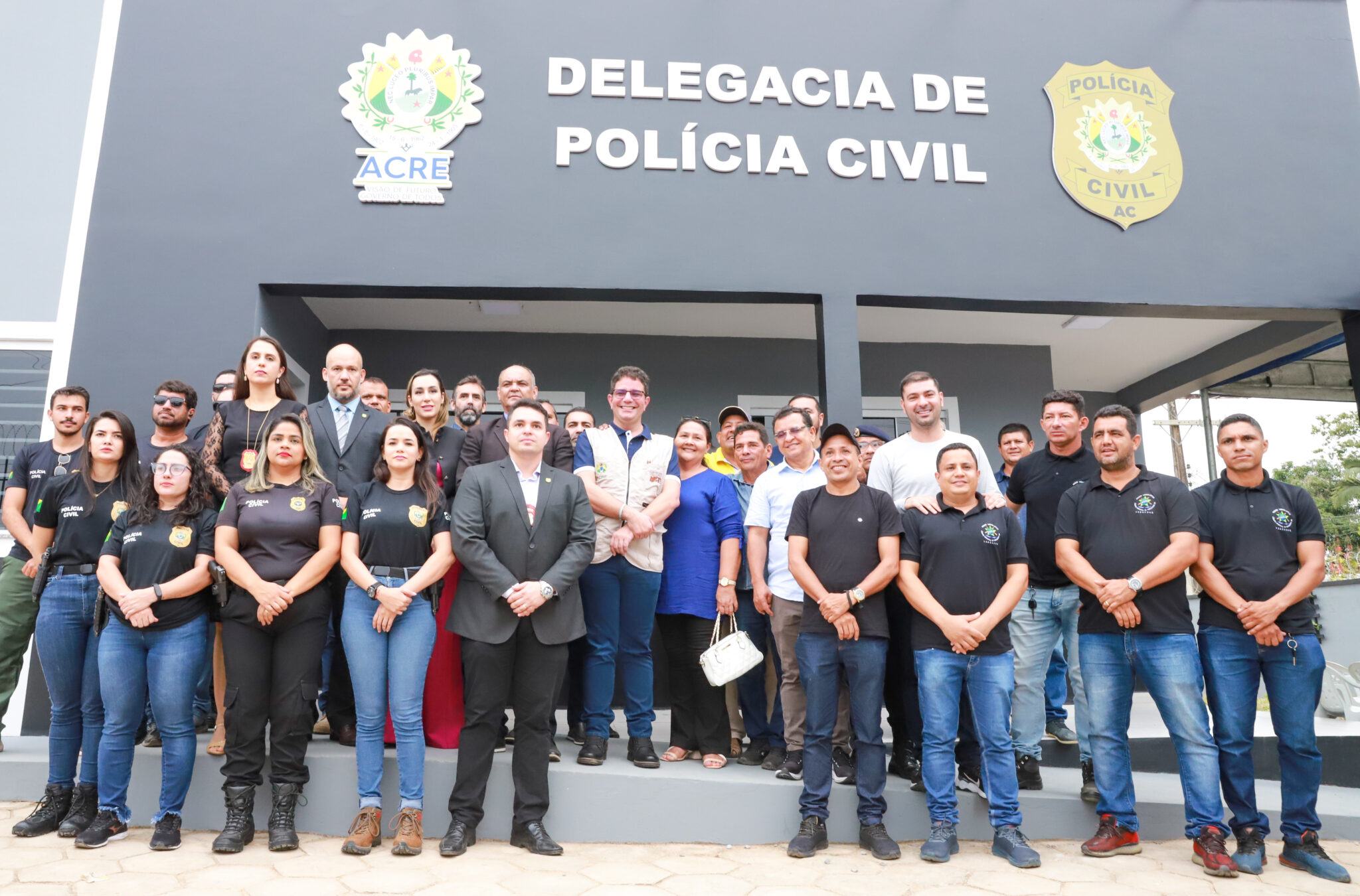 Estado inaugura reforma da Delegacia de Polícia Civil de Manoel Urbano
