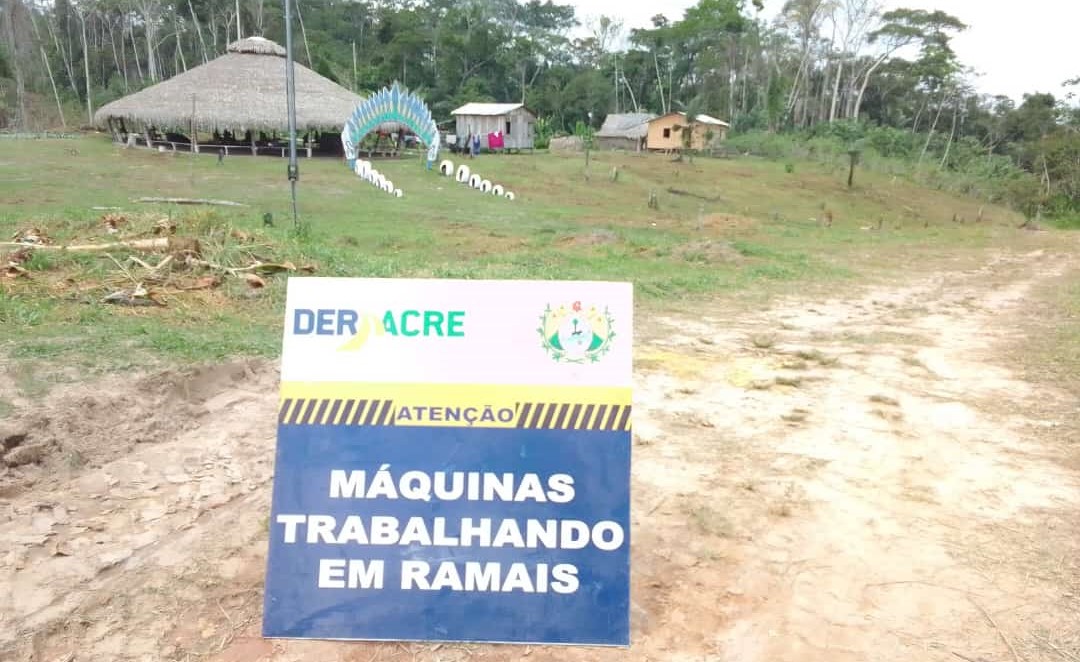 Em Feijó, Deracre leva melhorias de acesso para aldeias Shane e Formosa