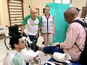 Cerca de mais de 350 pessoas estão esperando pela entrega dos equipamentos. Foto: Maxmone Dias