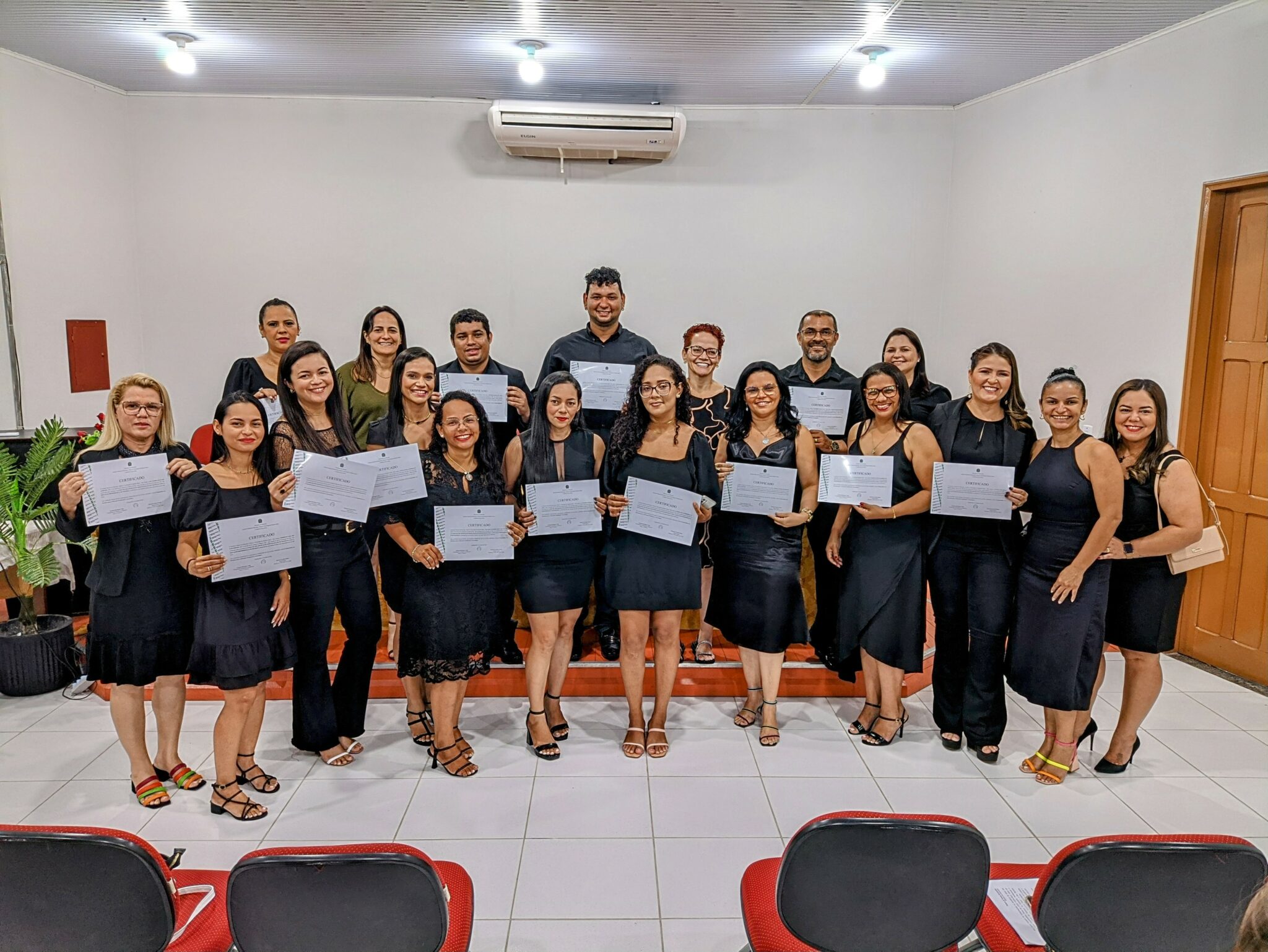 Governo do Estado certifica 34 profissionais de Cruzeiro do Sul em curso de pós-graduação do MEC