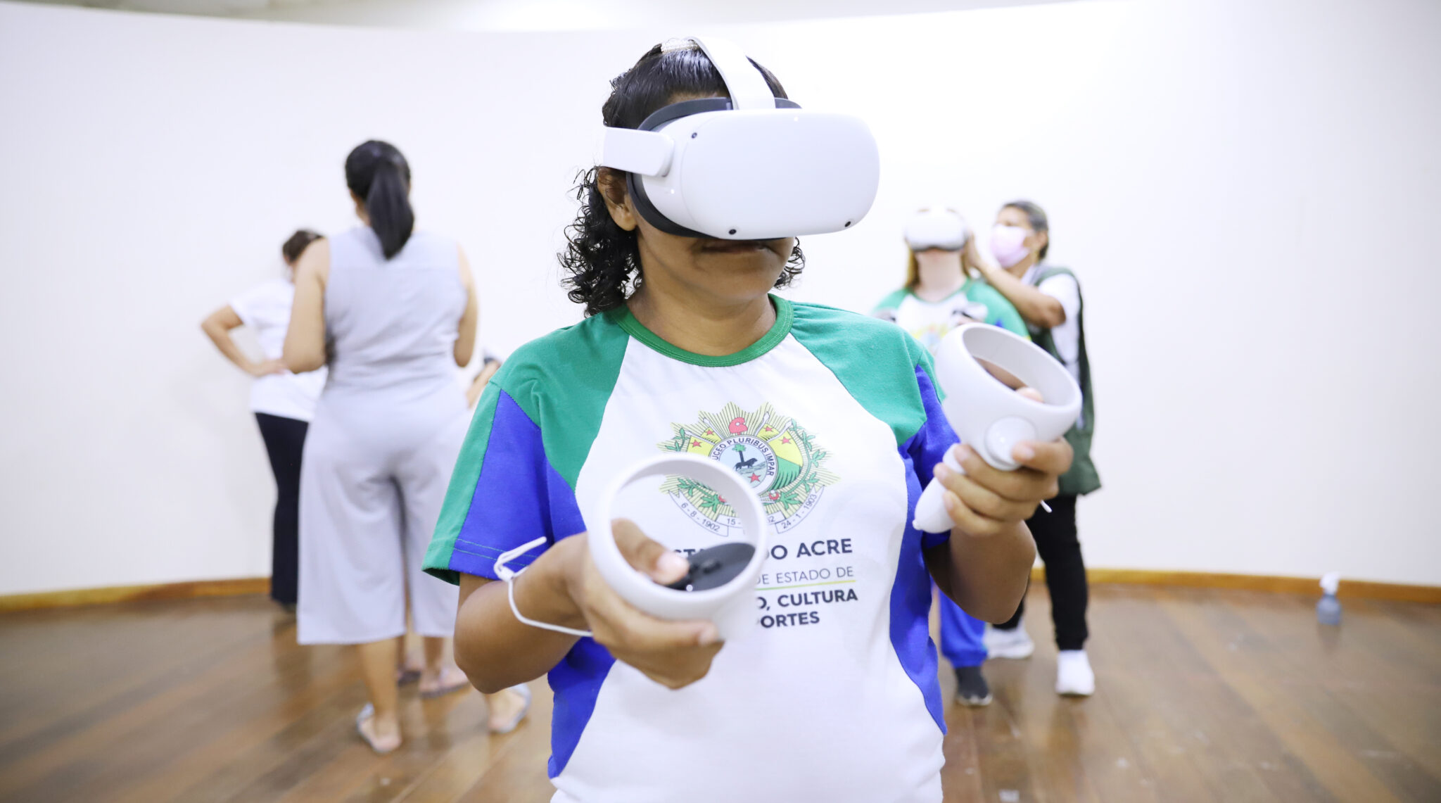 Estudantes do Dom Bosco e do Núcleo de Altas Habilidades têm experiência imersiva com realidade virtual