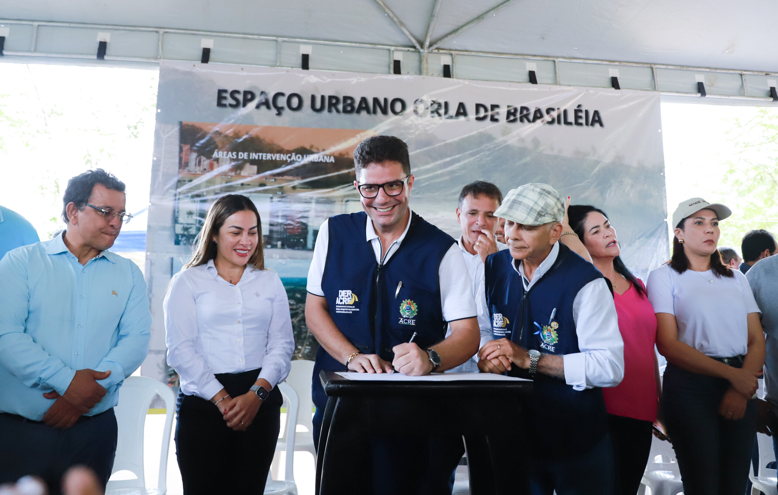 Governador Gladson Cameli assina ordem de serviço para o início da obra da Orla do Rio Acre em Brasileia