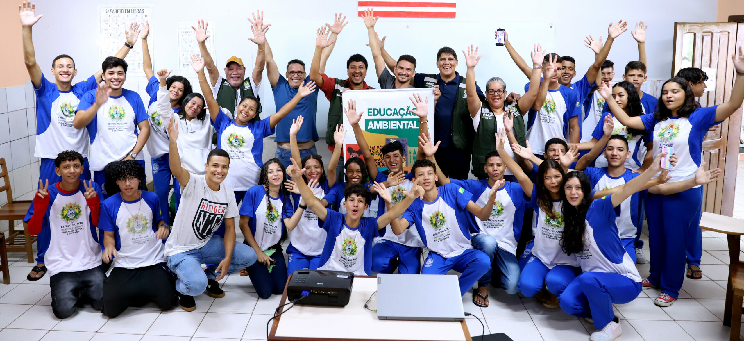Projeto Circuito Ambiental percorre escolas estaduais em Rio Branco