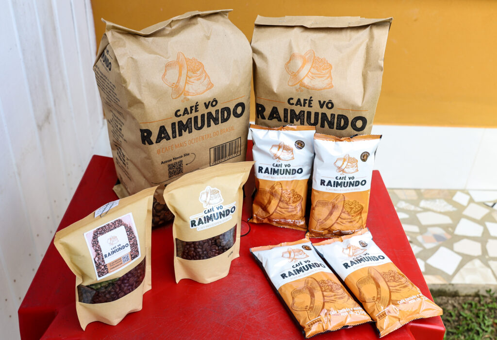Café Vô Raimundo abastece o comércio de Mâncio Lima e Cruzeiro do Sul. Foto: Marcos Vicentti/Secom