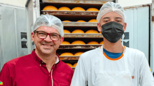 O empresário enfatizou que o crescimento profissional do jovem como funcionário da fábrica vai depender apenas da sua dedicação. Foto: Ascom IEPTEC