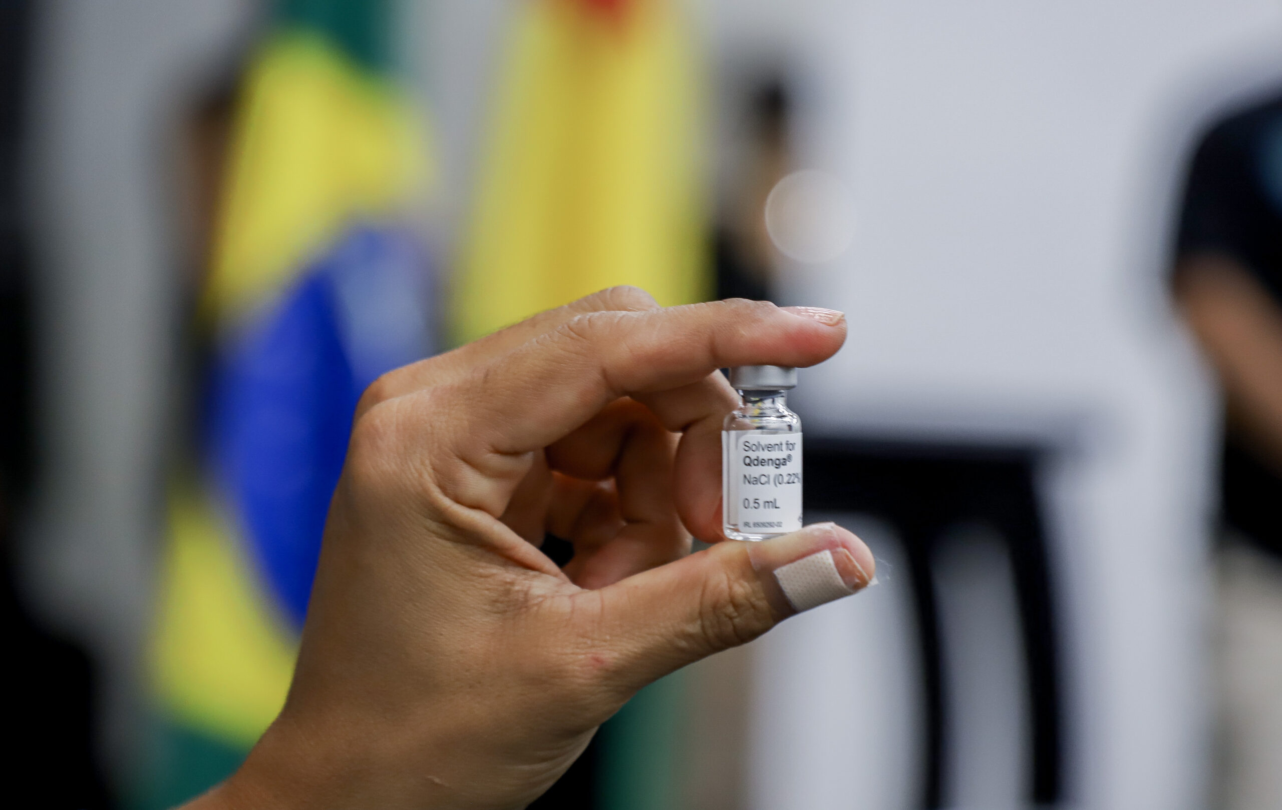 Governo do Acre redistribui vacinas contra dengue para ampliar vacinação no estado