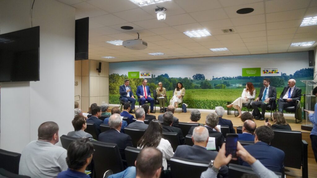 Solenidade de lançamento do Plano de Desenvolvimento de Florestas Plantadas, pelo Ministério da Agricultura e Pecuária. Foto Wesley Moraes/Seplan