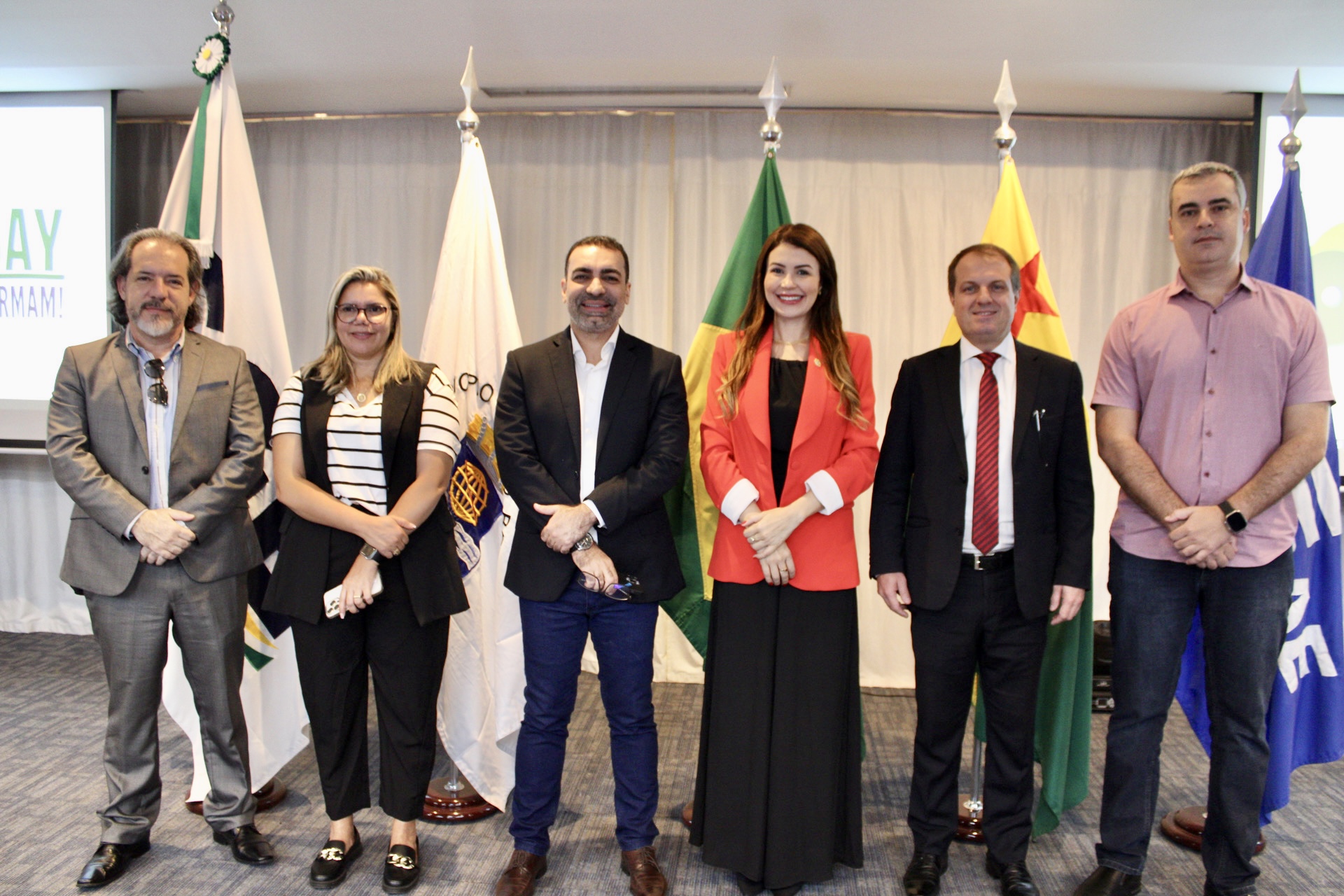 Governo do Acre promove evento em homenagem ao Dia do Ouvidor e lança curso de pós-graduação em Ouvidoria Pública