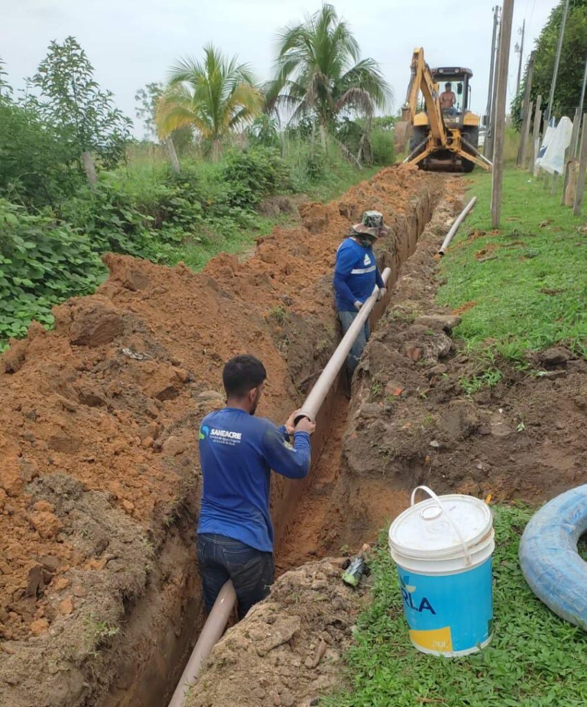 Estado beneficia mais de 30 famílias em Cruzeiro do Sul com acesso a água potável