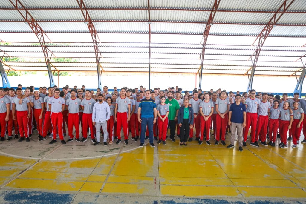 Programa Nota Premiada leva esclarecimentos aos jovens estudantes. Foto: Marcos Santos/Secom